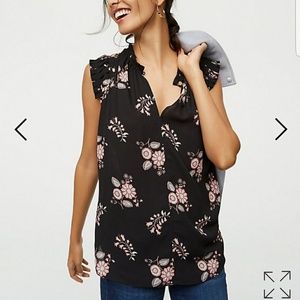 NWT LOFT FLORAL SHELL SMALL